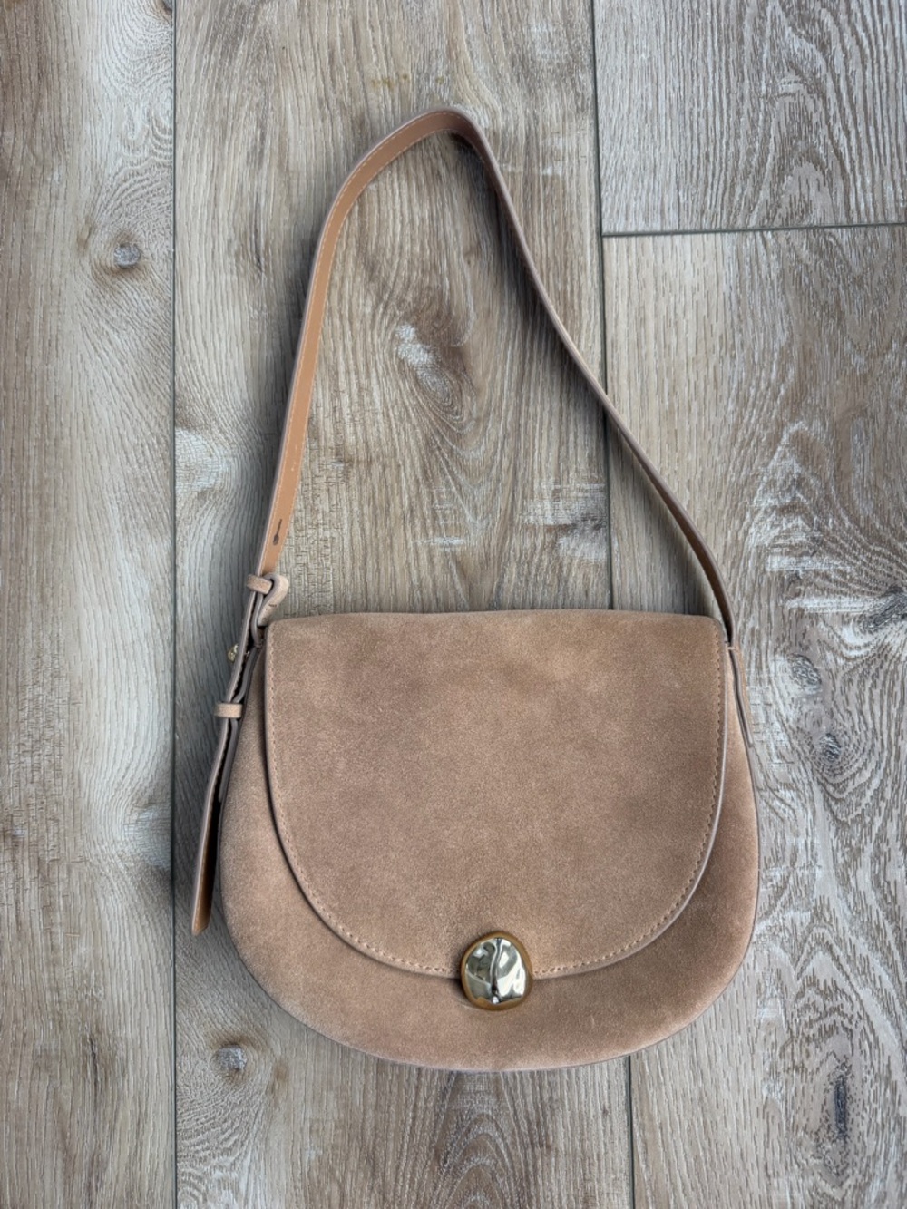 Madewell Dakota Suede Saddle Shoulder Bag in Light Brown